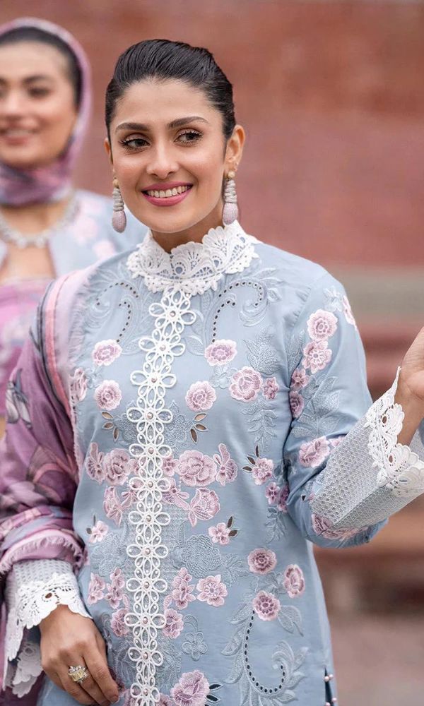 Lawn 3pc heavy embroidered suit with silk printed dupatta