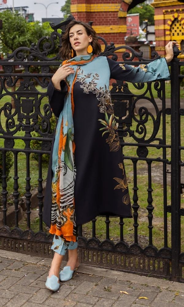 Lawn 3pc unstitched luxury digital printed suit