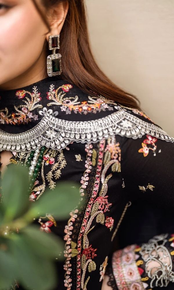 Lawn 3pc unstitched luxury heavy embroidered suit with embroidered dupatta pallu patches