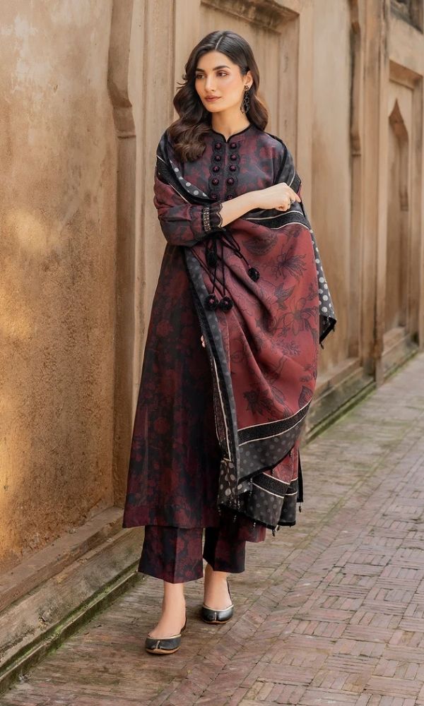Khaddar 3pc unstitched digital printed suit