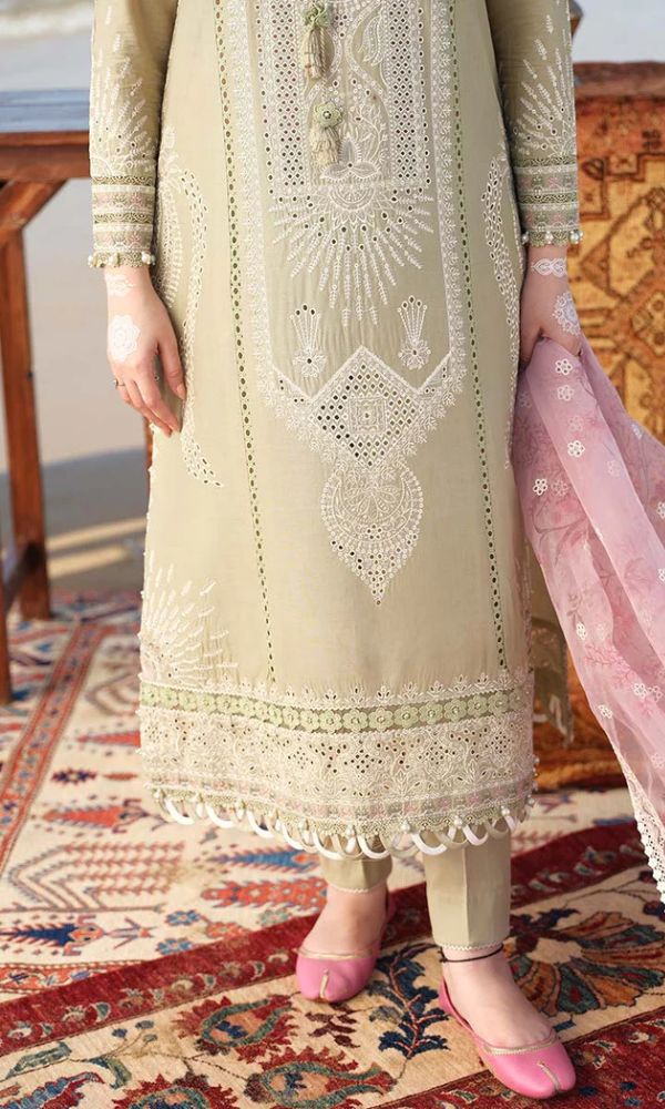 Lawn 3pc unstitched chiken kari heavy embroidered suit with poly lawn digital printed dupatta