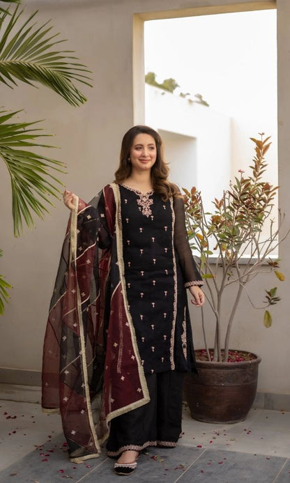 Lawn 3pc unstitched embroidered suit with embroidered dupatta