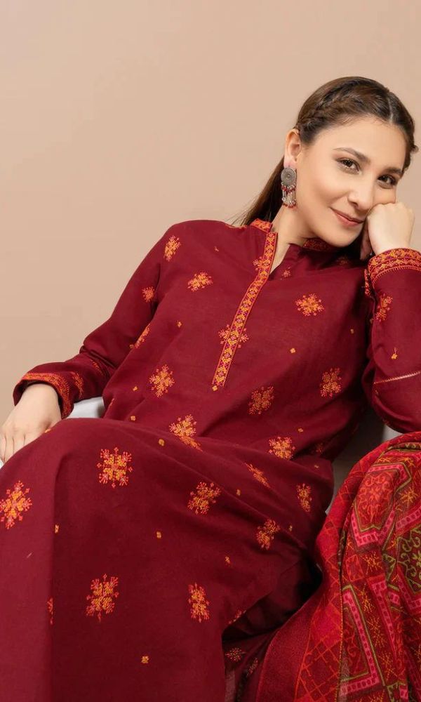 Khaddar 3pc heavy embroidered shirt with wool digital printed dupatta